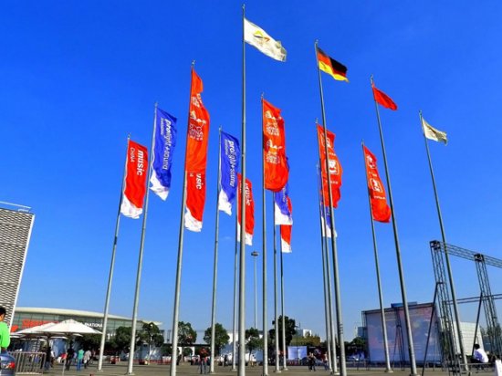 维瓦尔弟钢琴-亮相2015中国（上海）国际乐器展览会